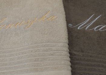 Haft na ręcznikach.